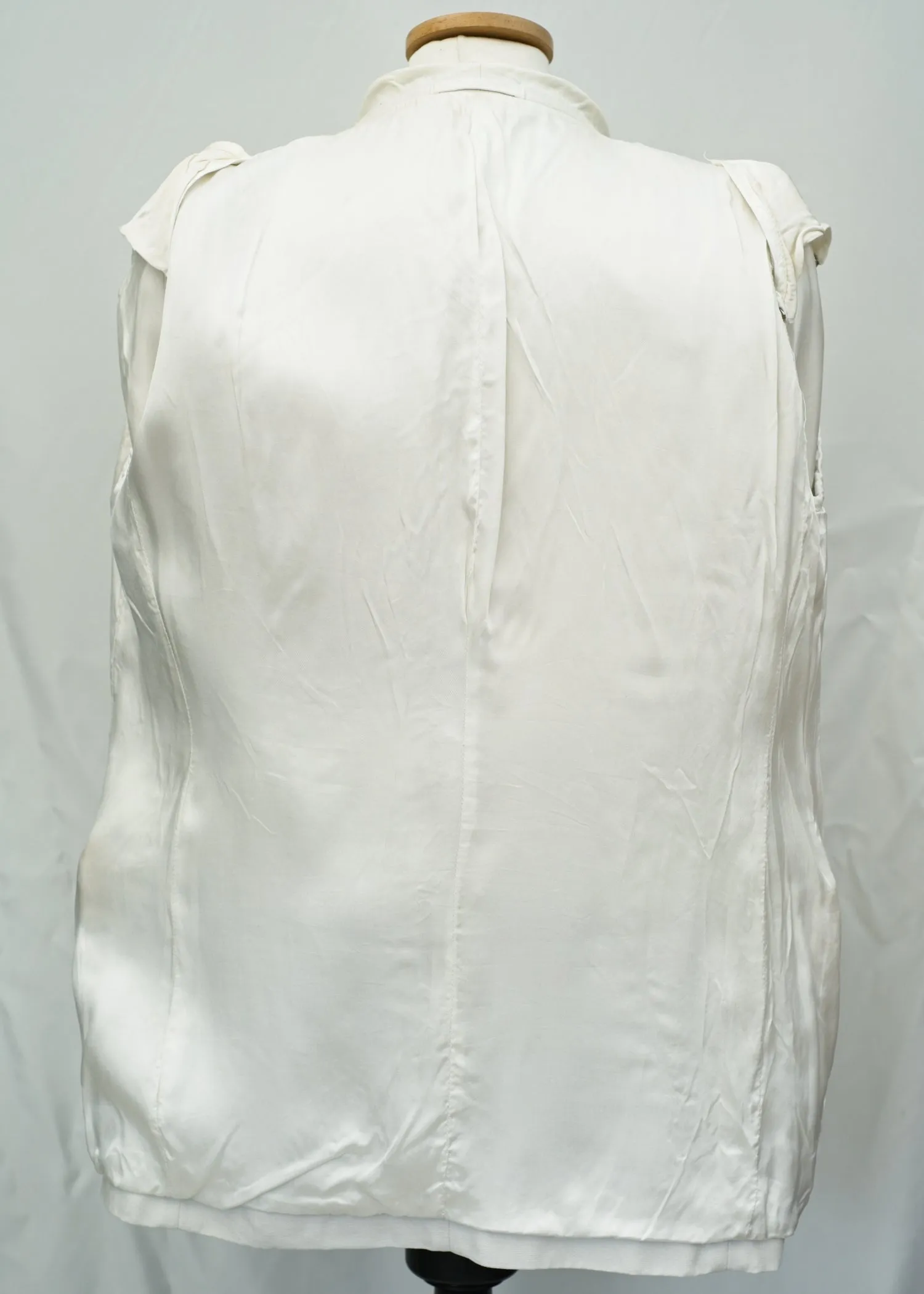 1940s Vintage White Linen Shawl Collar Tuxedo Dinner Jacket • 38R Chest