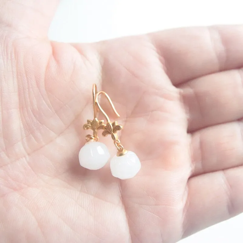 Ancient gold craft Retro court style lotus earrings for women