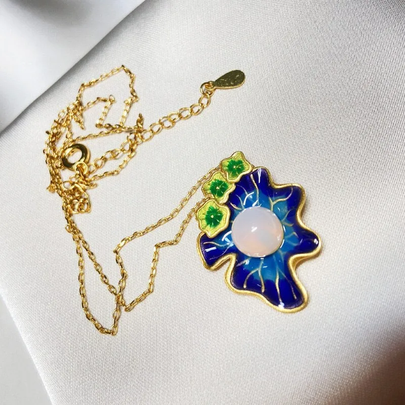 Exquisite enamel lotus pendant court style vintage natural chalcedony beads necklace
