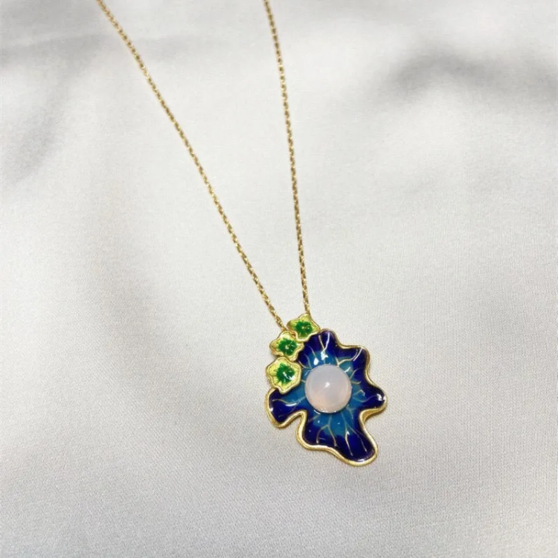 Exquisite enamel lotus pendant court style vintage natural chalcedony beads necklace