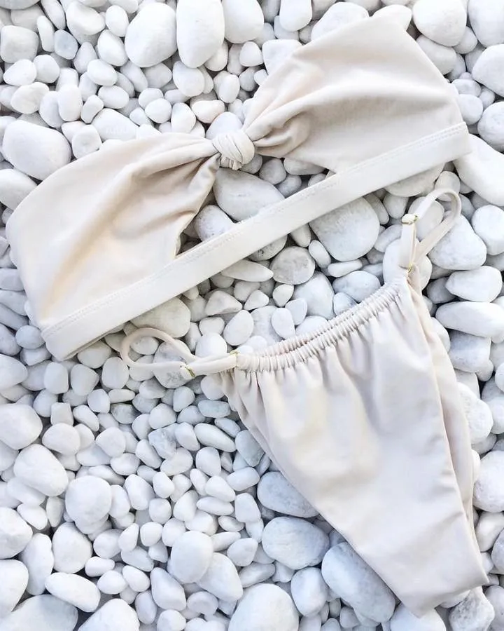 Solid Color Off Shoulder Cut-out Sleeveless 2-Piece Bikini Sets